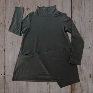 J Jill Luxe Tencel Asymmetrical Long Sleeved Cypress (Olive Green) Size Small